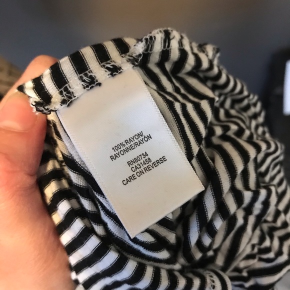 Bcbg striped tunic 🖤 - Picture 5 of 5